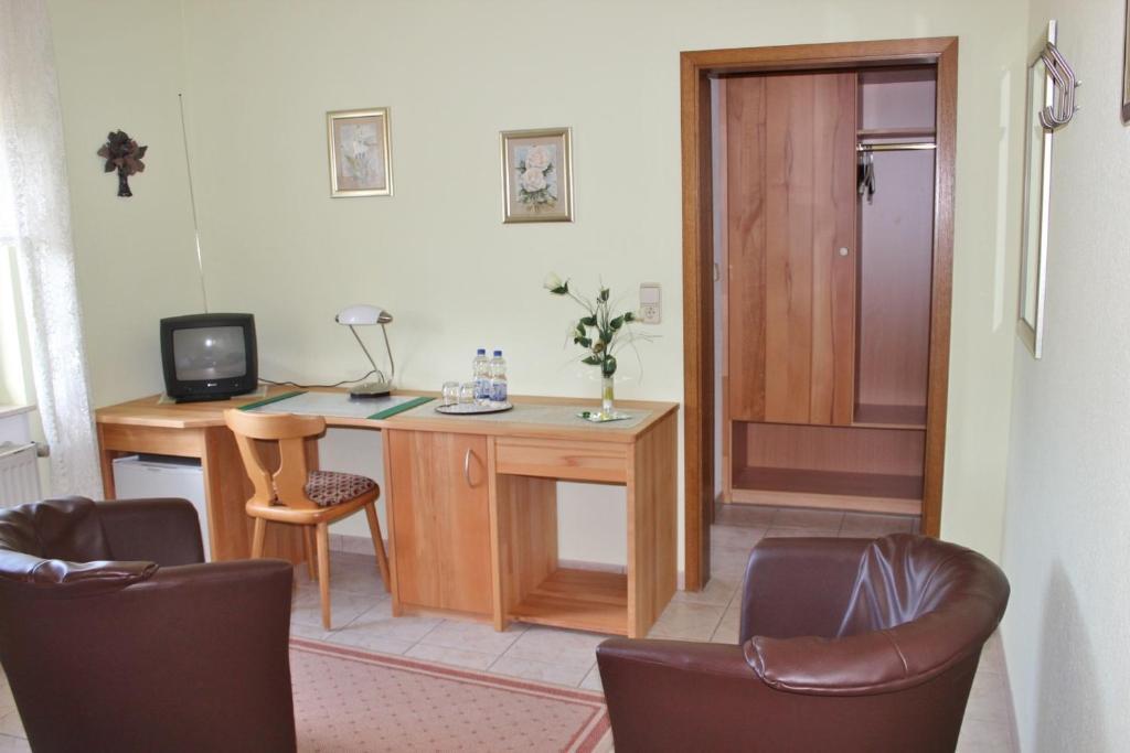 Pfaelzer Stuben Hotel Landstuhl Kültér fotó